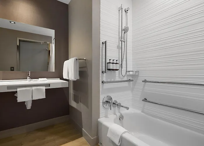 Ac By Marriott Mall Of America Hotel